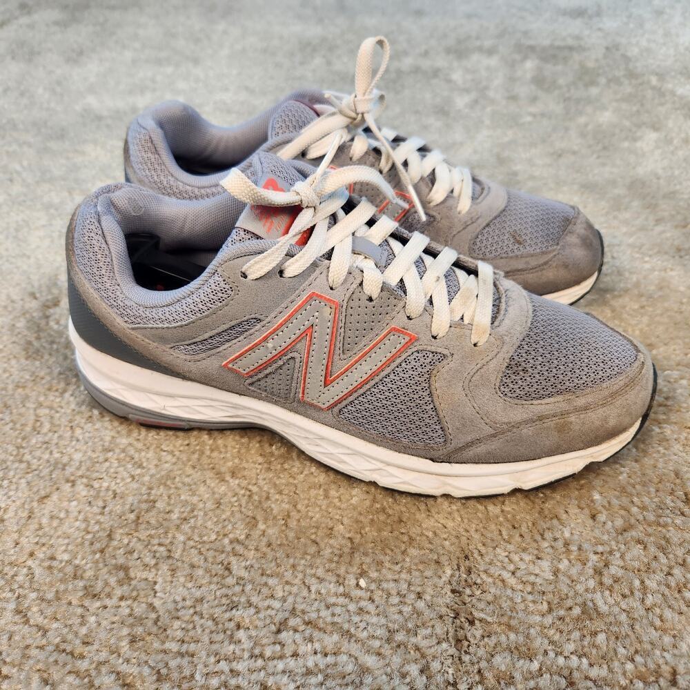New Balance Sneakers Womens Size 10 Athletic Shoes Running WE795GP1 Gray Suede